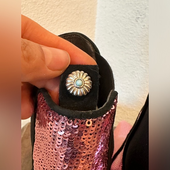 Paige Willa Chelsea Booties Pink Sequined Ankle Gored Boots 7.5 - Picture 8 of 13